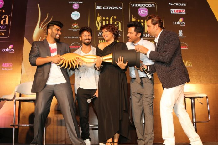 Arjun Kapoor, Shahid Kapoor, Sonakshi Sinha, Anil Kapoor and Hrithik Roshan at the IIFA PC in Mumbai. (Photo credit Wizcraft International Entertainment)