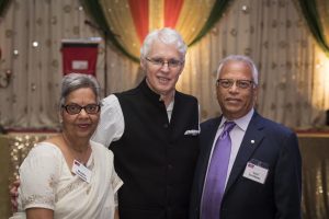 From left to right: Madhu Varshney, SFU president Andrew Petter, Hari Varshney. Photo: SFU.ca