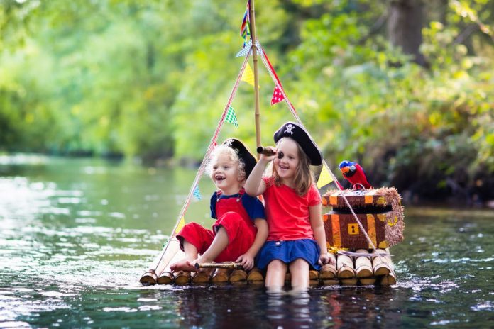 kids play in river